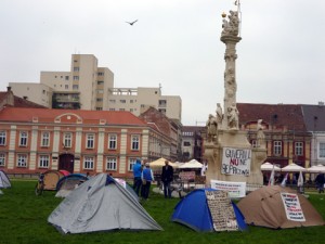 corturi protest Piata Unirii (2)