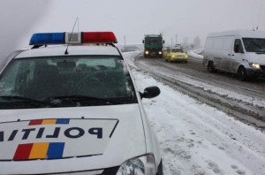 Masina Politie iarna