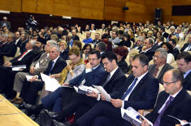 Politicieni in Aula Magna a UVT