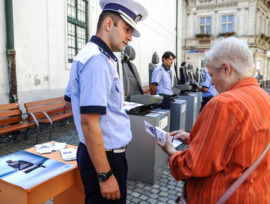 Politist campanie Supravietuitorii (o) Foto Costi Duma