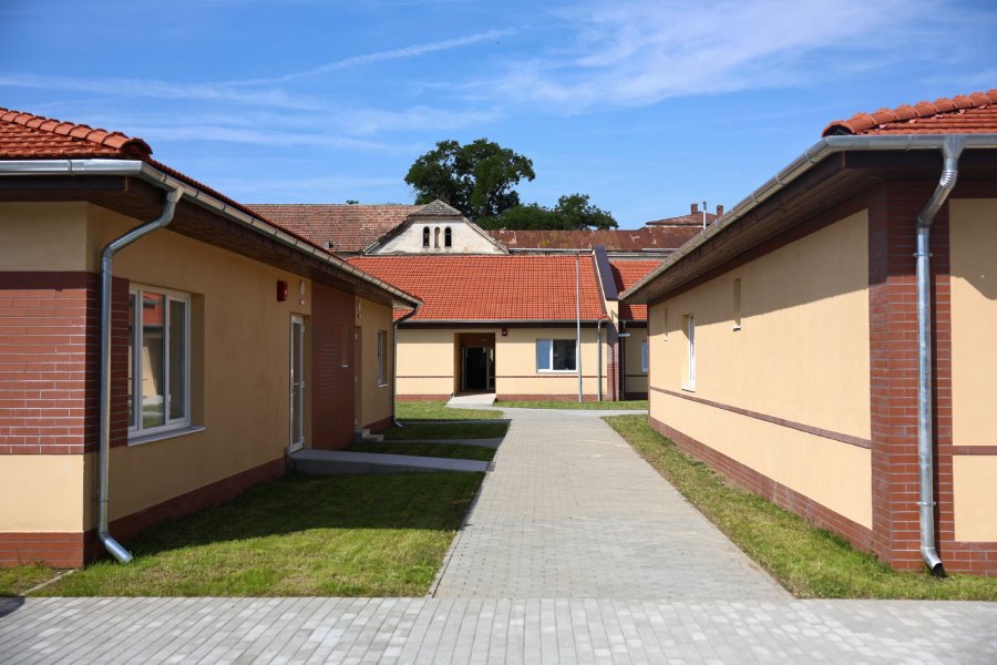 Locuinte protejate Periam Foto CJT