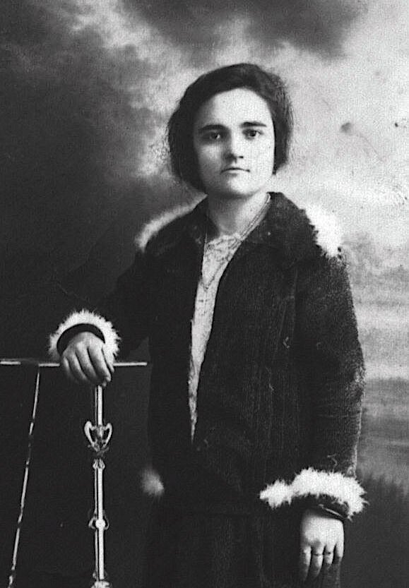 Maria Stanculescu - Mitulica - bunica Doina Rusti Foto Arhiva Doina Rusti