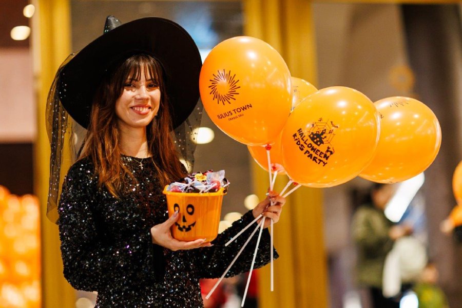 Halloween la Iulius Town Foto ITT