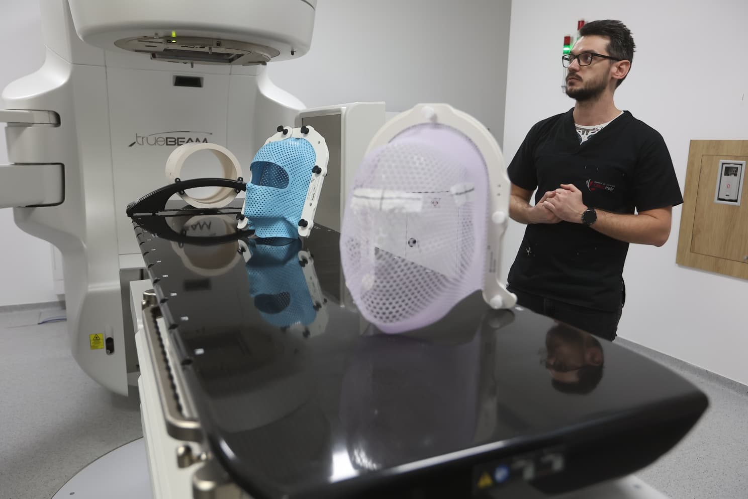 Accelerator liniar OncoHelp Timisoara Foto OHT